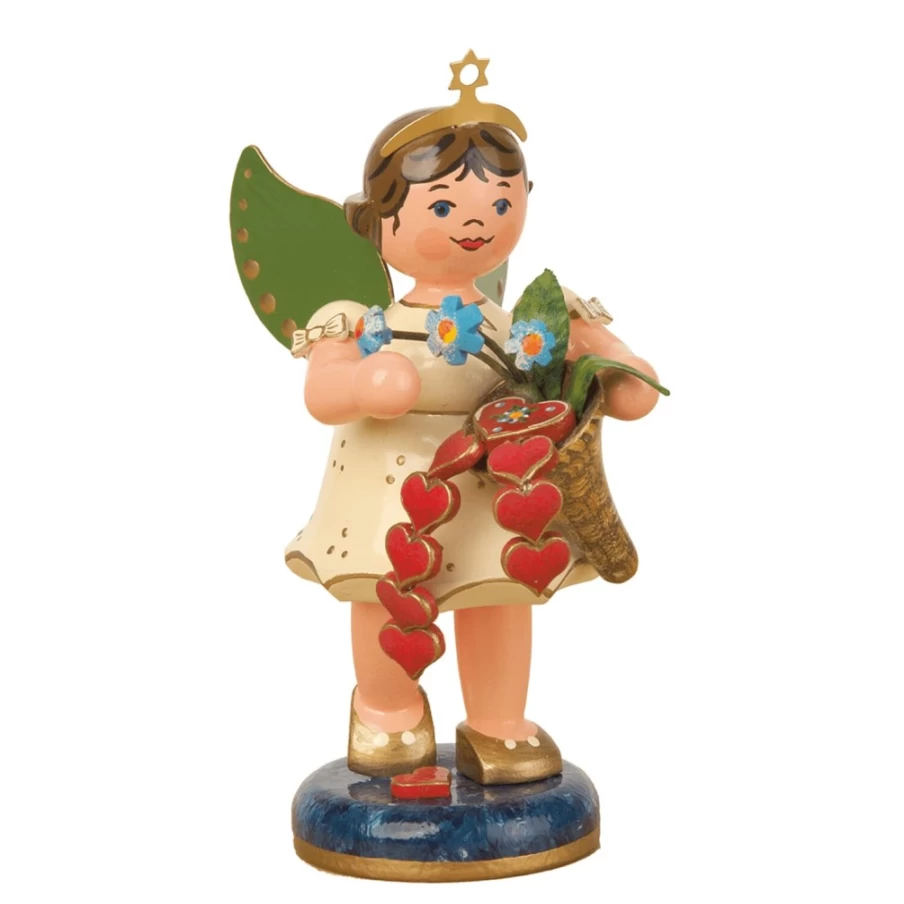 "Hubrig Volkskunst Angel Of The Heart Collectible Figurine – Handcrafted German Folk Art Decor"