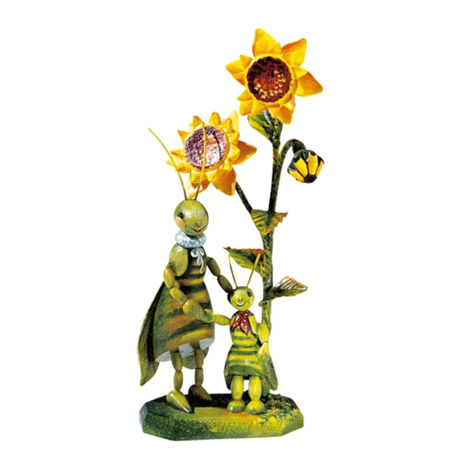 Kindertraum Grasshopper Mother With Child Meadow Life Figurine - Handmade Garden Statue